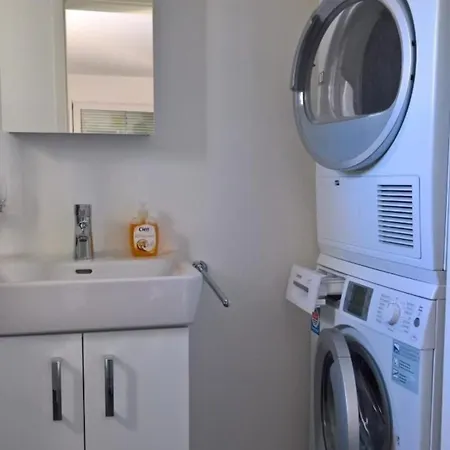 Appartement An Traumlage Mit Tessinerflair Gambarogno