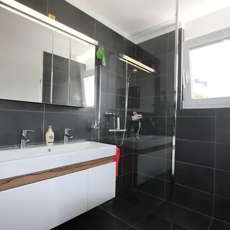 Apartment An Traumlage Mit Tessinerflair